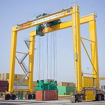 gantry crane operation